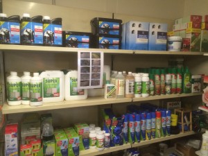 Gewasbescherming ongedierte bestrijding vliegen muizen ratten onkruid